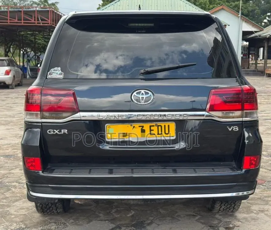 Toyota Land Cruiser 2011 Black