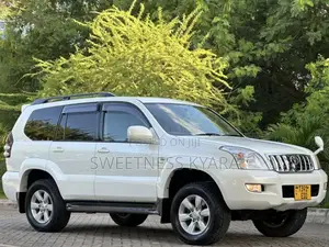 Toyota Land Cruiser Prado 2006 White
