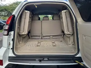 Toyota Land Cruiser Prado 2006 White