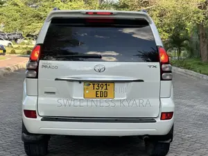 Toyota Land Cruiser Prado 2006 White