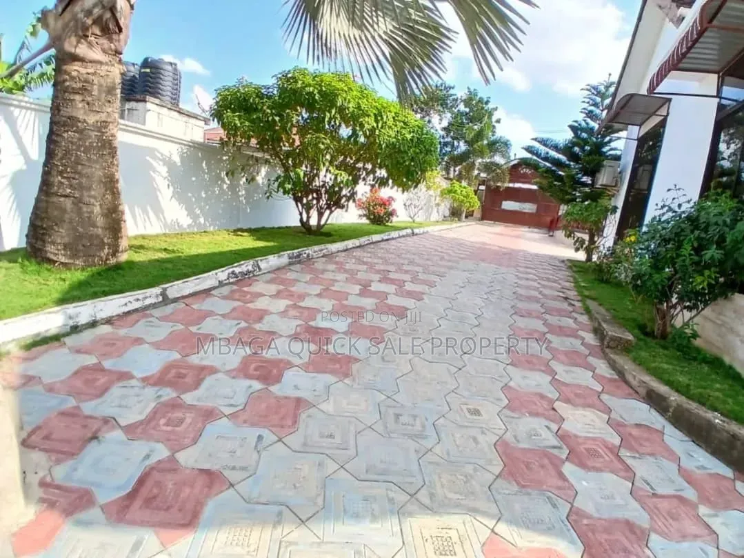 3bdrm House in Kimara for sale