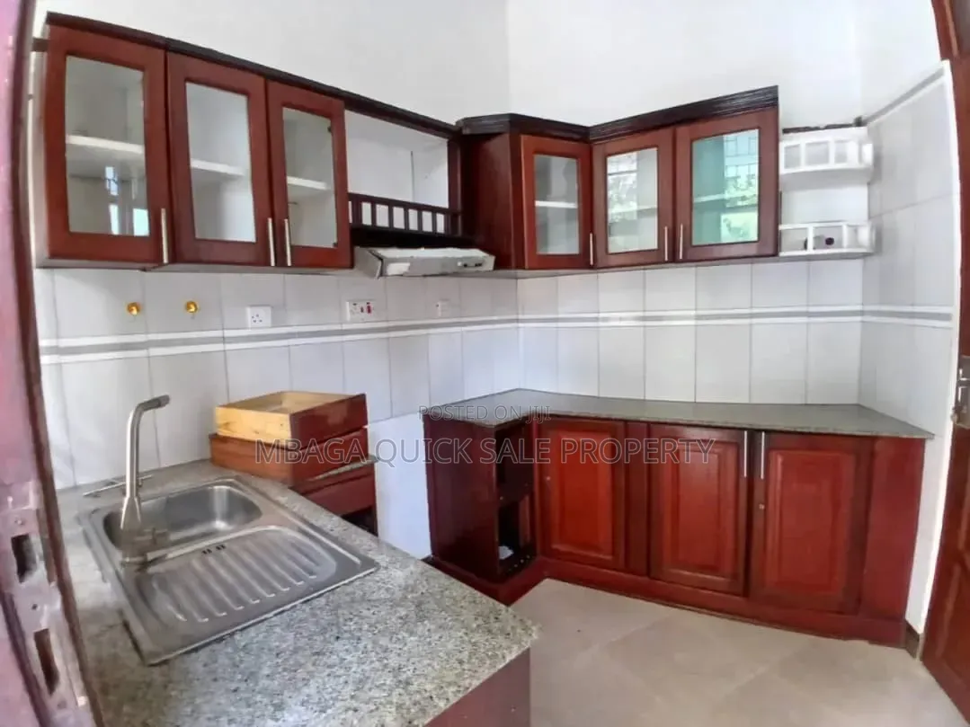 3bdrm House in Kimara for sale