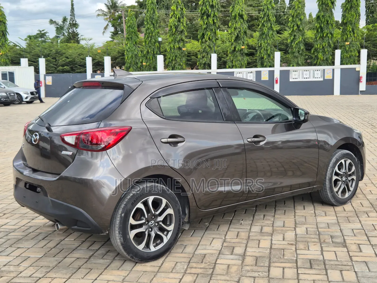 Mazda Demio 2016 Gray