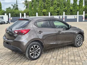 Mazda Demio 2016 Gray