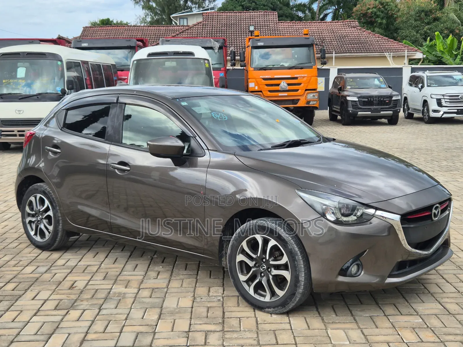 Mazda Demio 2016 Gray