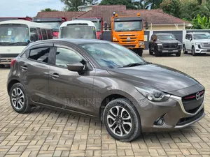 Mazda Demio 2016 Gray