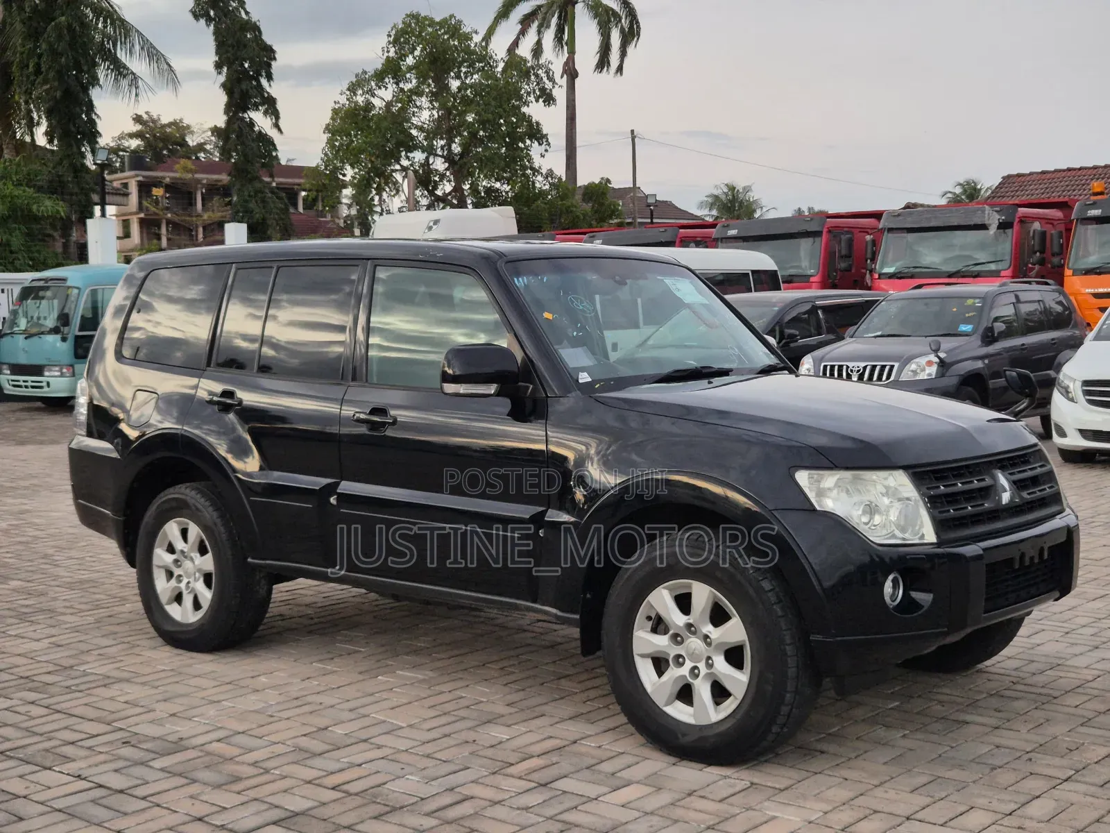 Mitsubishi Pajero 2008 Black