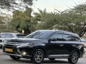 Mitsubishi Outlander 2015 Black