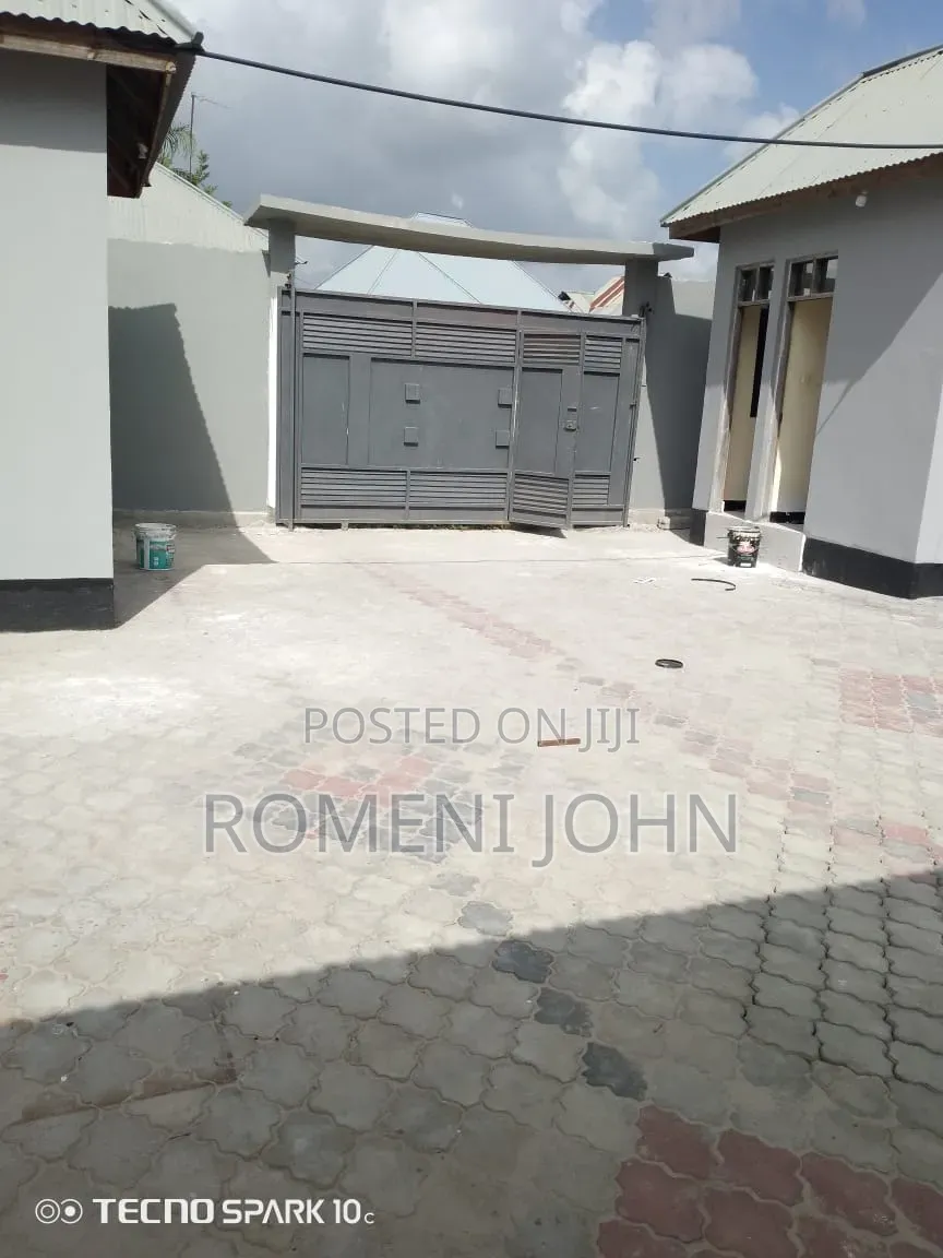 3bdrm Apartment in Tanzania Daresalaam., Ilala for rent