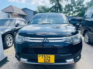 Mitsubishi Outlander 2014 Black