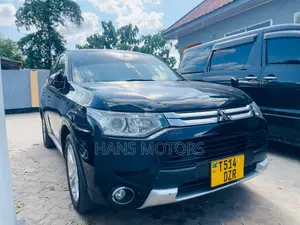 Mitsubishi Outlander 2014 Black