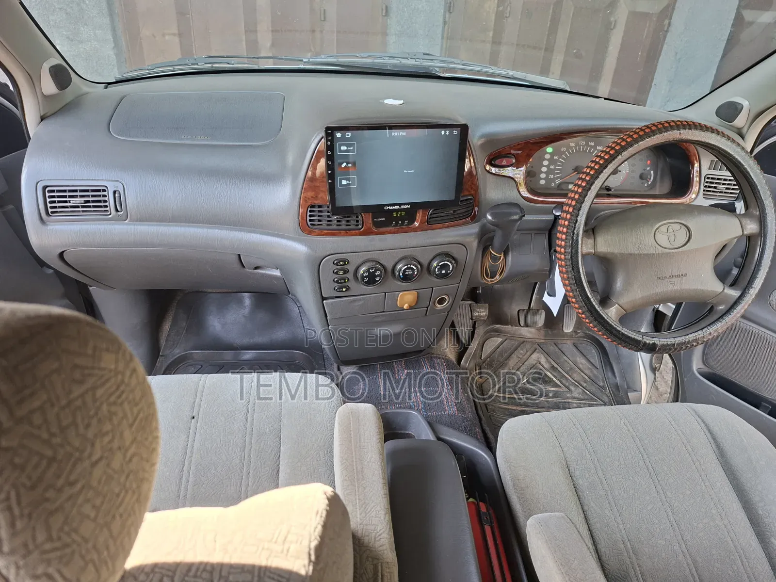 Toyota Noah 2001 Silver