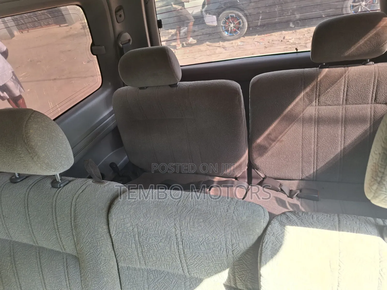 Toyota Noah 2001 Silver