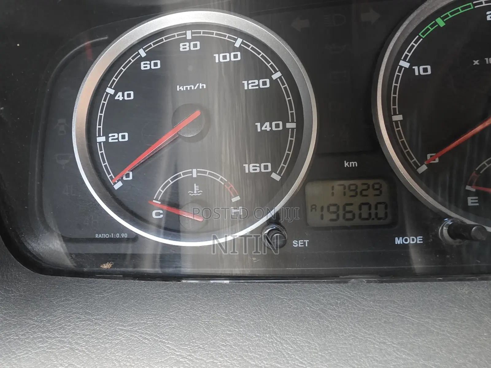 Tata Xenon 2021 White