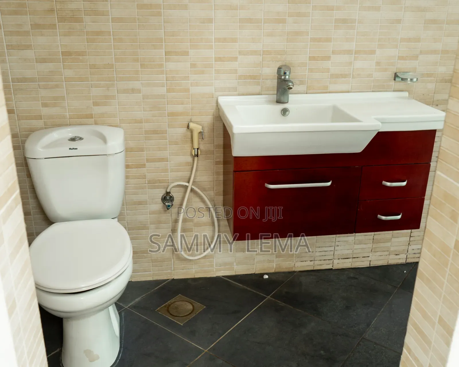4bdrm Mansion in Sammysaidrealestate, Moshono for rent