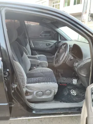 Toyota Harrier 2004 Black