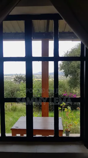 5bdrm Farm House in Sammy Saidy Real, Mateves for sale