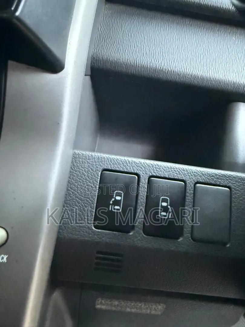 Toyota Noah 2008 Black
