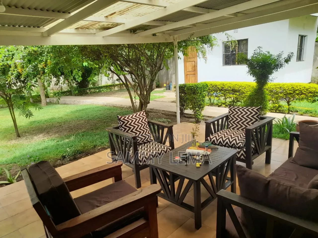 5bdrm Bungalow in Sammy Saidy, Njiro for rent