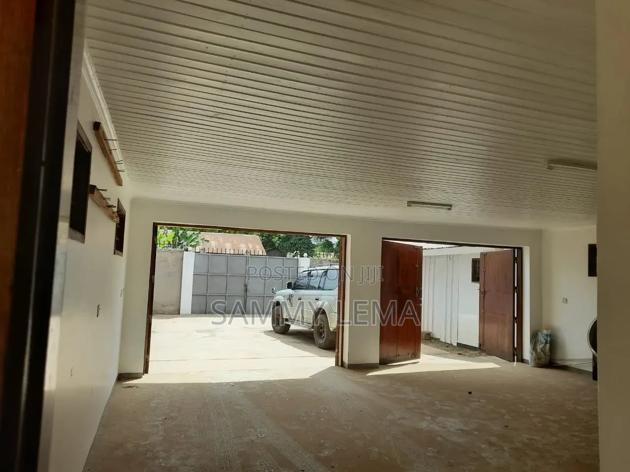5bdrm Bungalow in Sammy Saidy, Njiro for rent