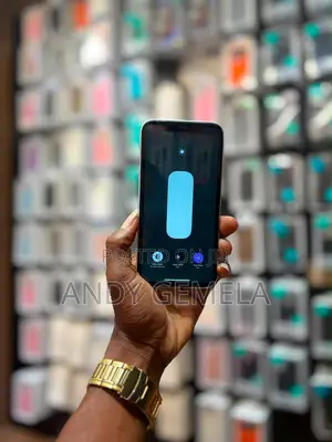 Apple iPhone XR 64 GB White