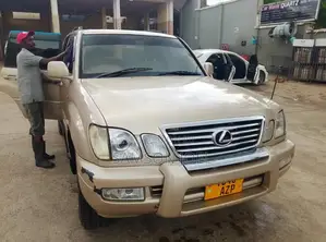 Toyota Land Cruiser 2004 Gold