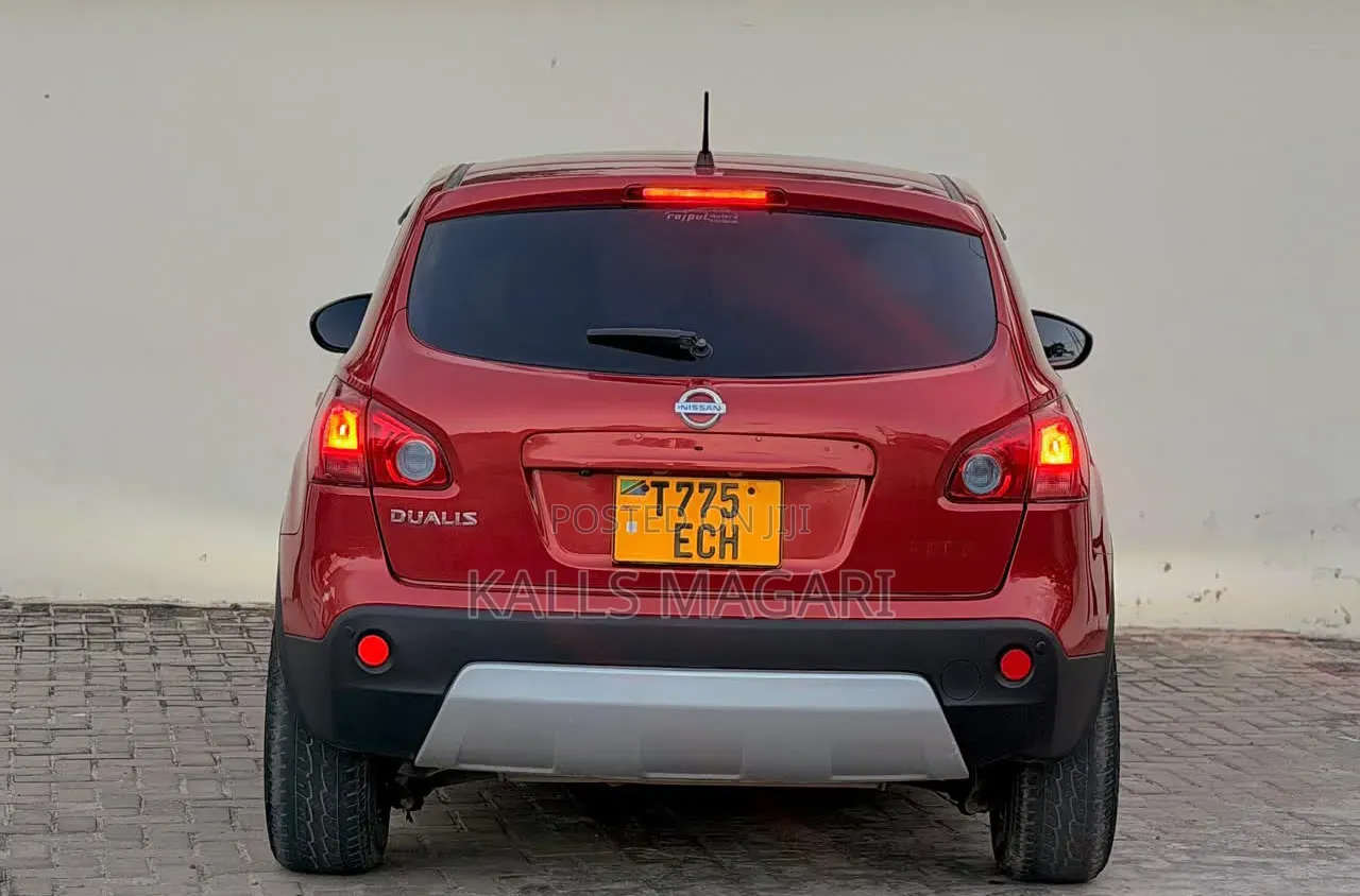Nissan Dualis 2009 Maroon