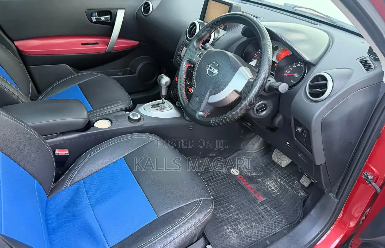 Nissan Dualis 2009 Maroon