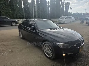 BMW 320i 2013 Black