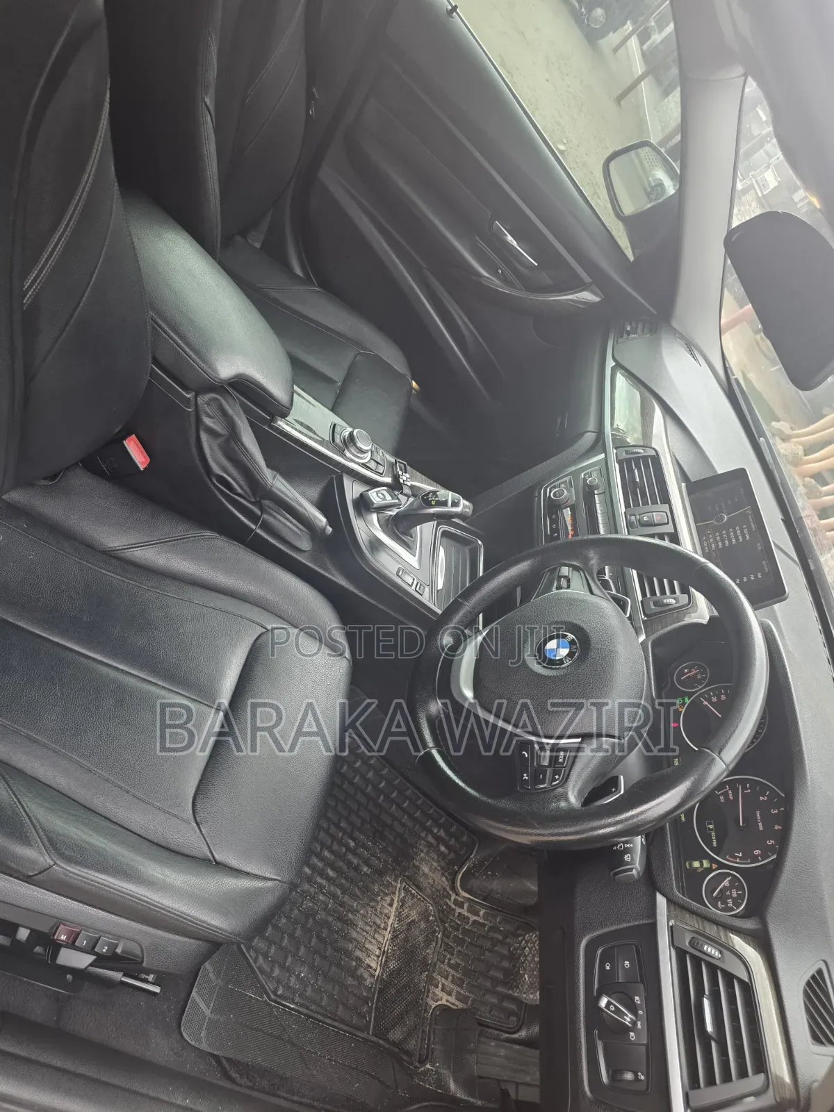 BMW 320i 2013 Black