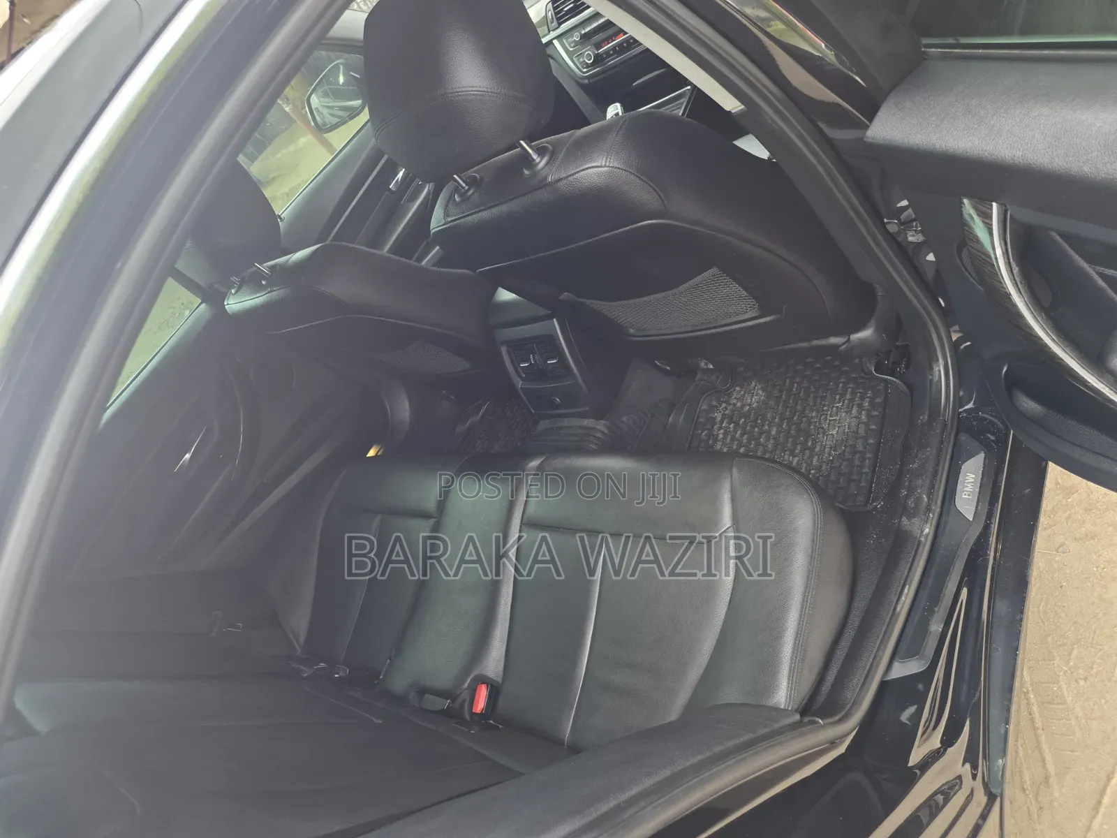 BMW 320i 2013 Black