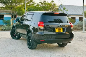 Toyota Vanguard 2012 Black