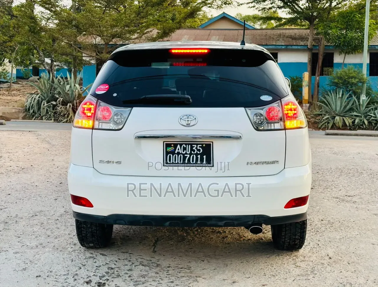 Toyota Harrier 2006 White