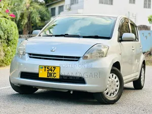 Toyota Passo 2005 Silver