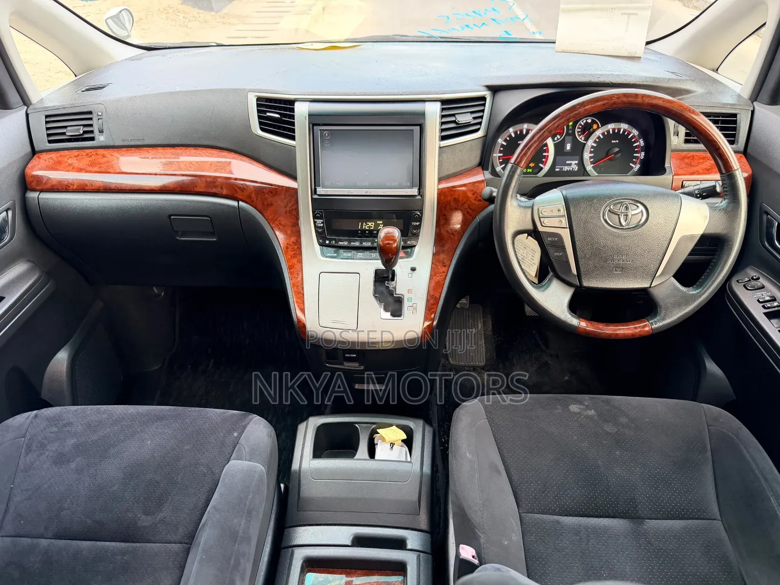 Toyota Alphard 2010 White