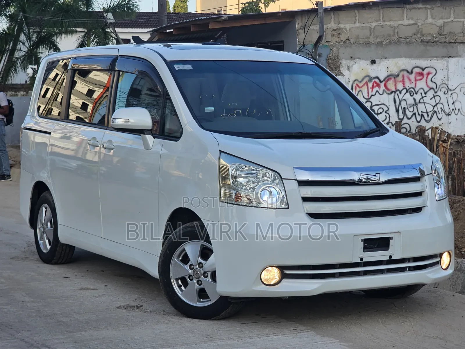 Toyota Noah 2008 White