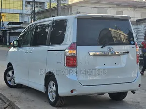 Toyota Noah 2008 White