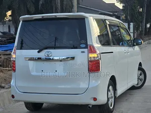 Toyota Noah 2008 White