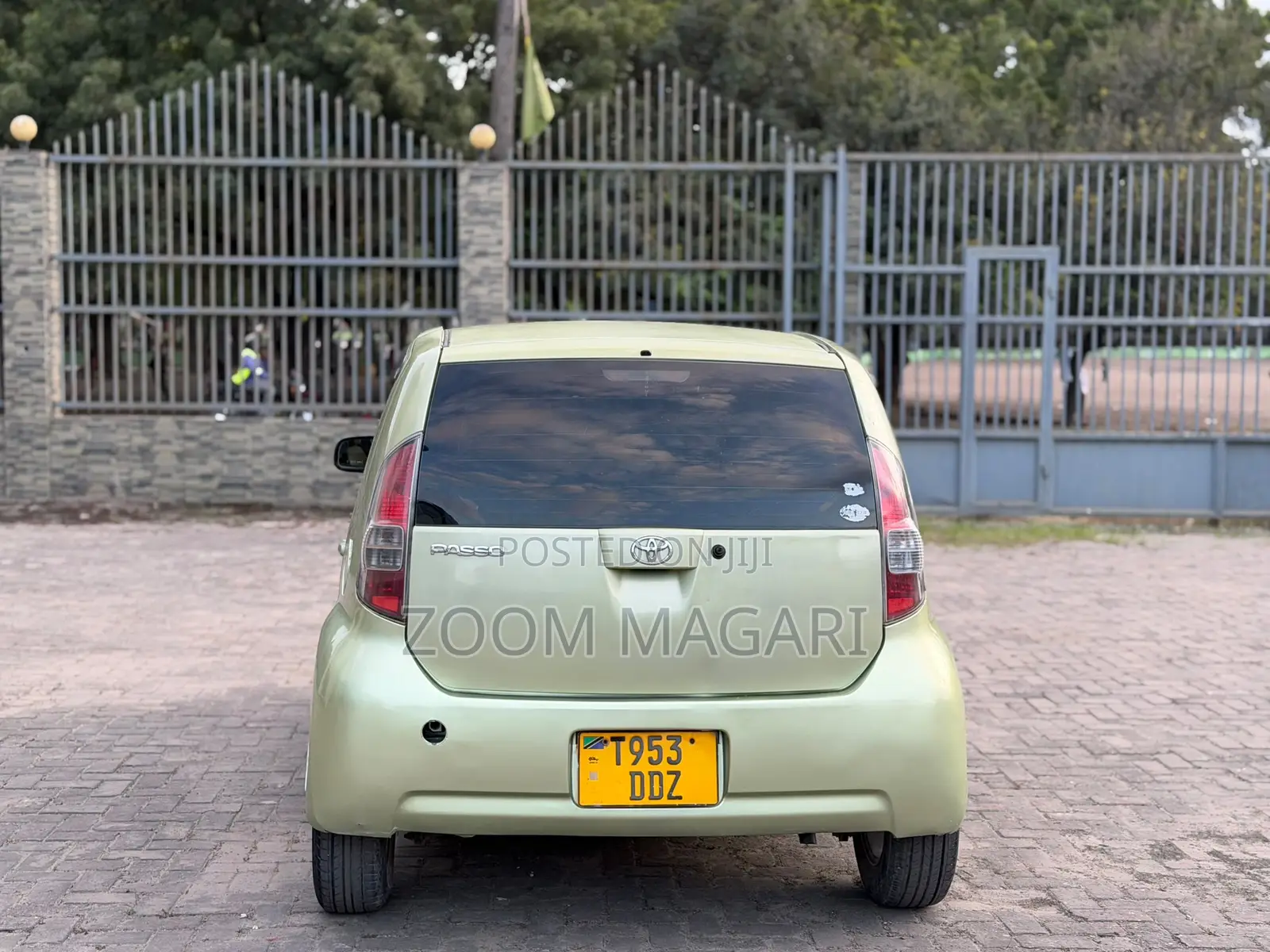 Toyota Passo 2004 Green