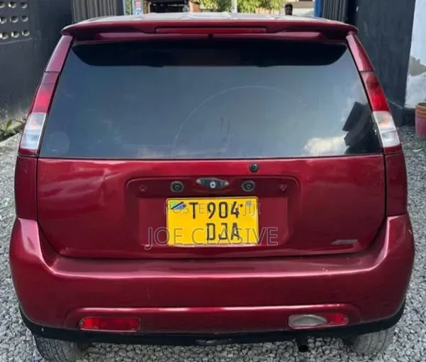 Suzuki Swift 2003 Maroon