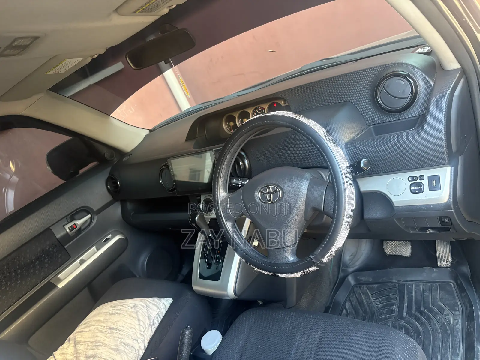 Toyota Corolla Rumion Hatchback 1.5 FWD 2008 Black