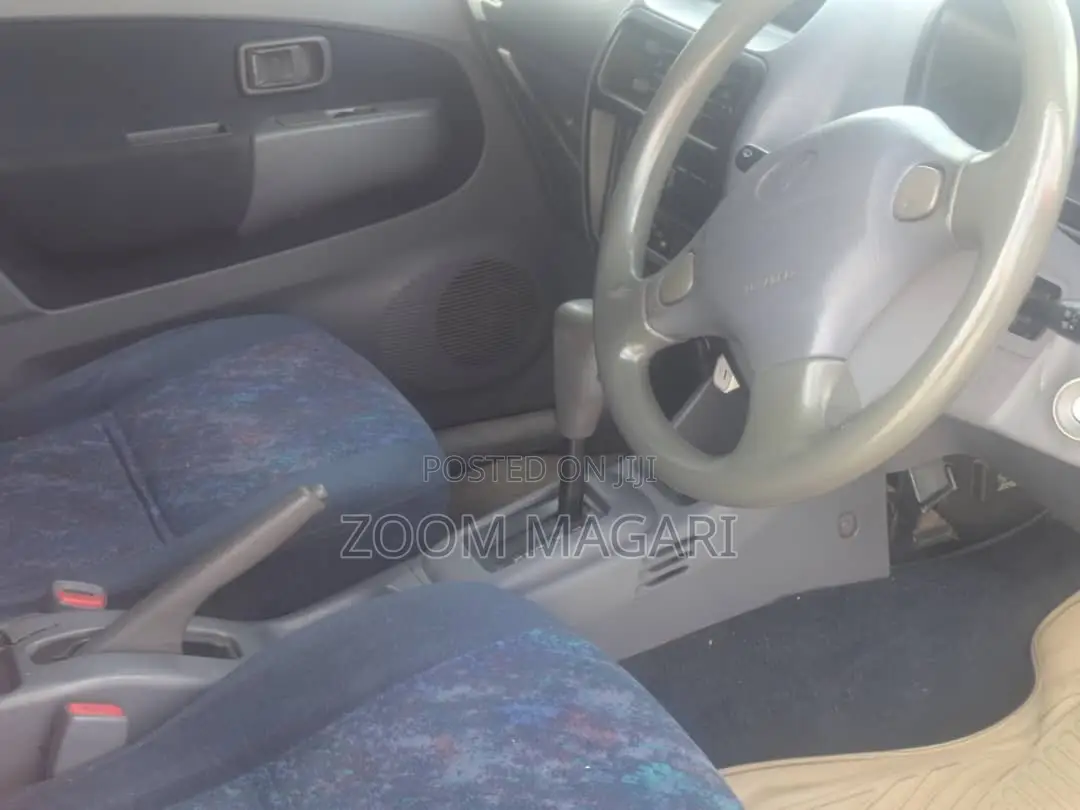 Toyota Cami 2006 Red