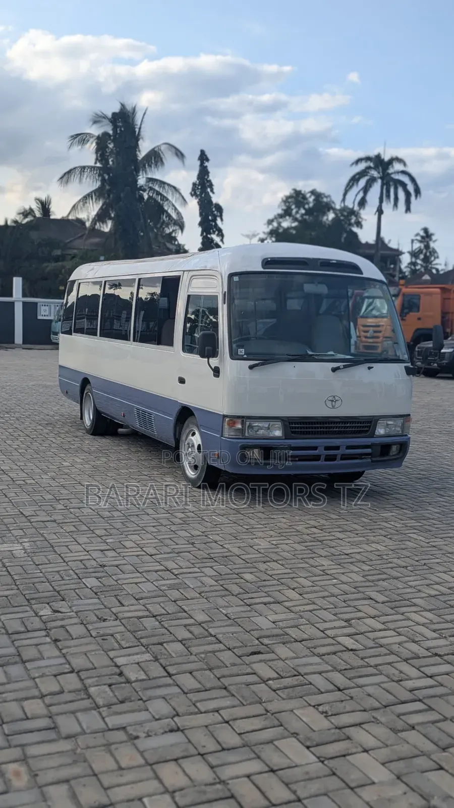 Toyota Coaster 2005 White