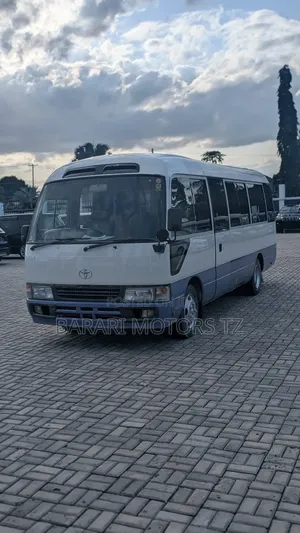 Toyota Coaster 2005 White