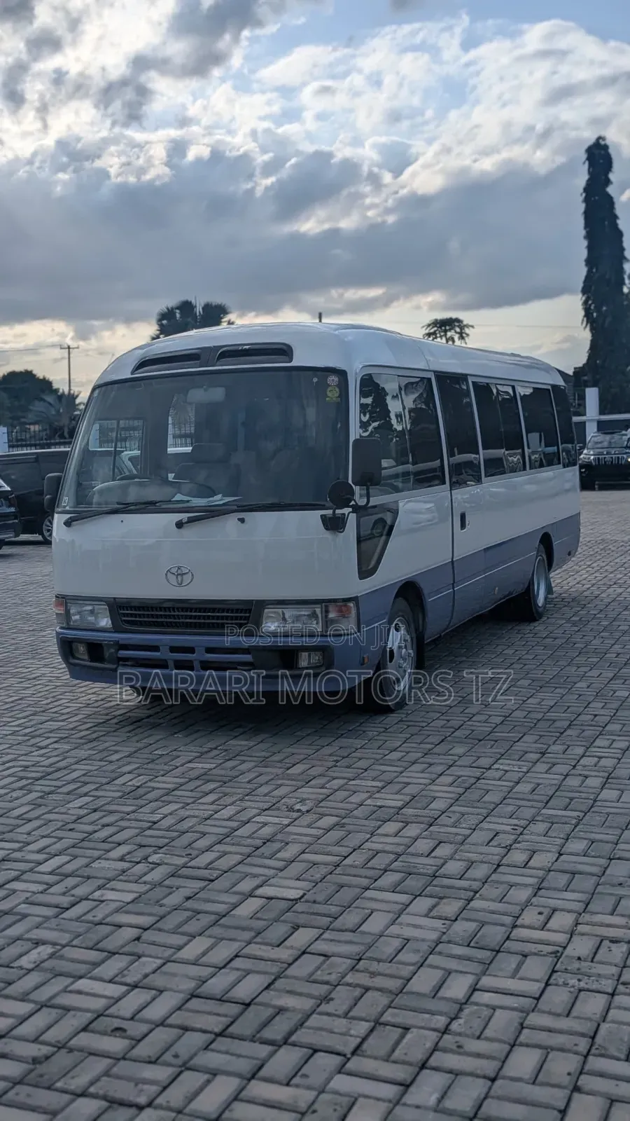 Toyota Coaster 2005 White