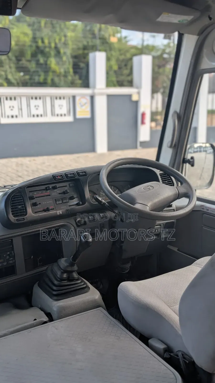 Toyota Coaster 2005 White