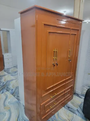 Kabati Color Brown