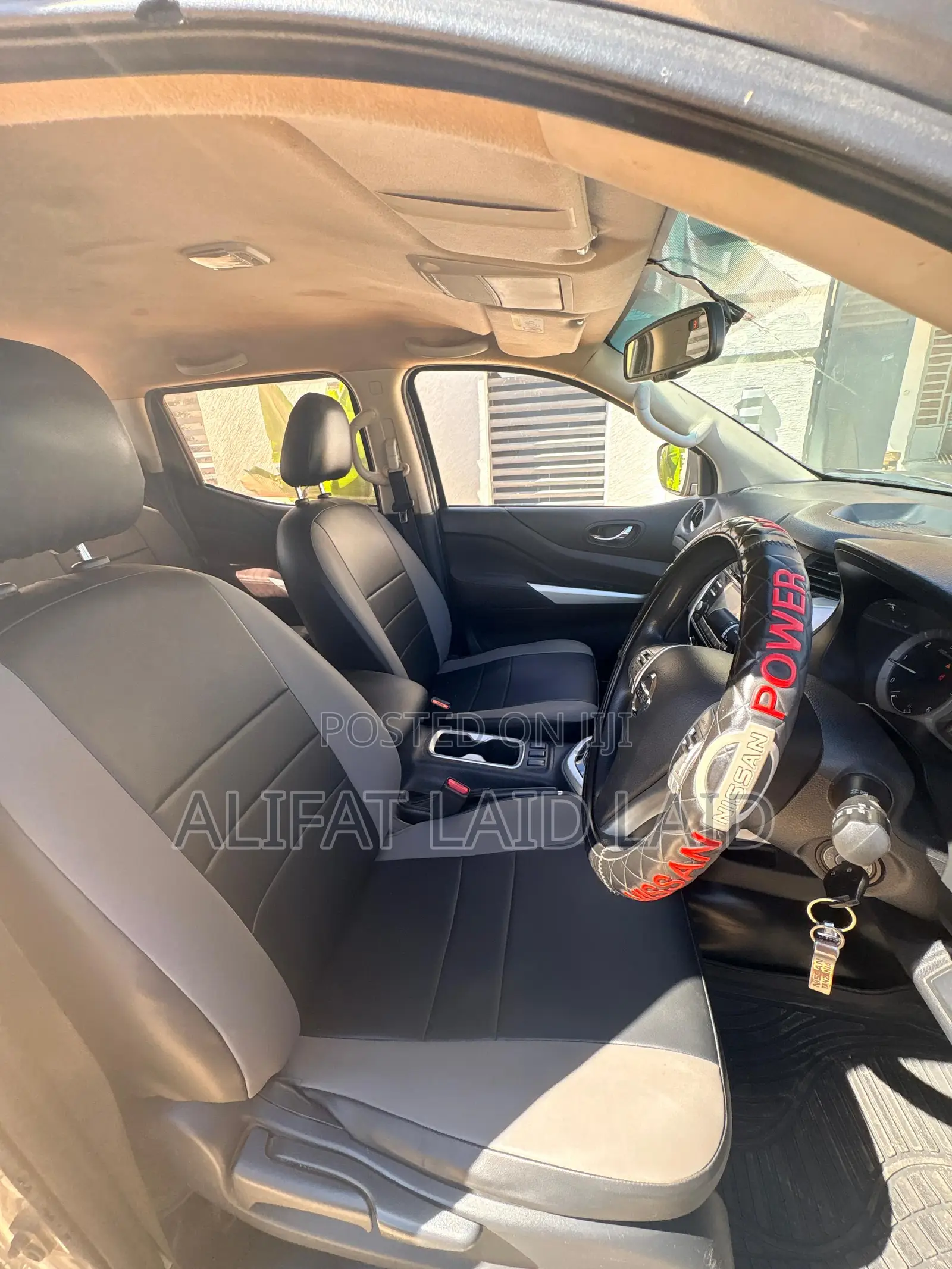 Nissan Navara 2020 Brown