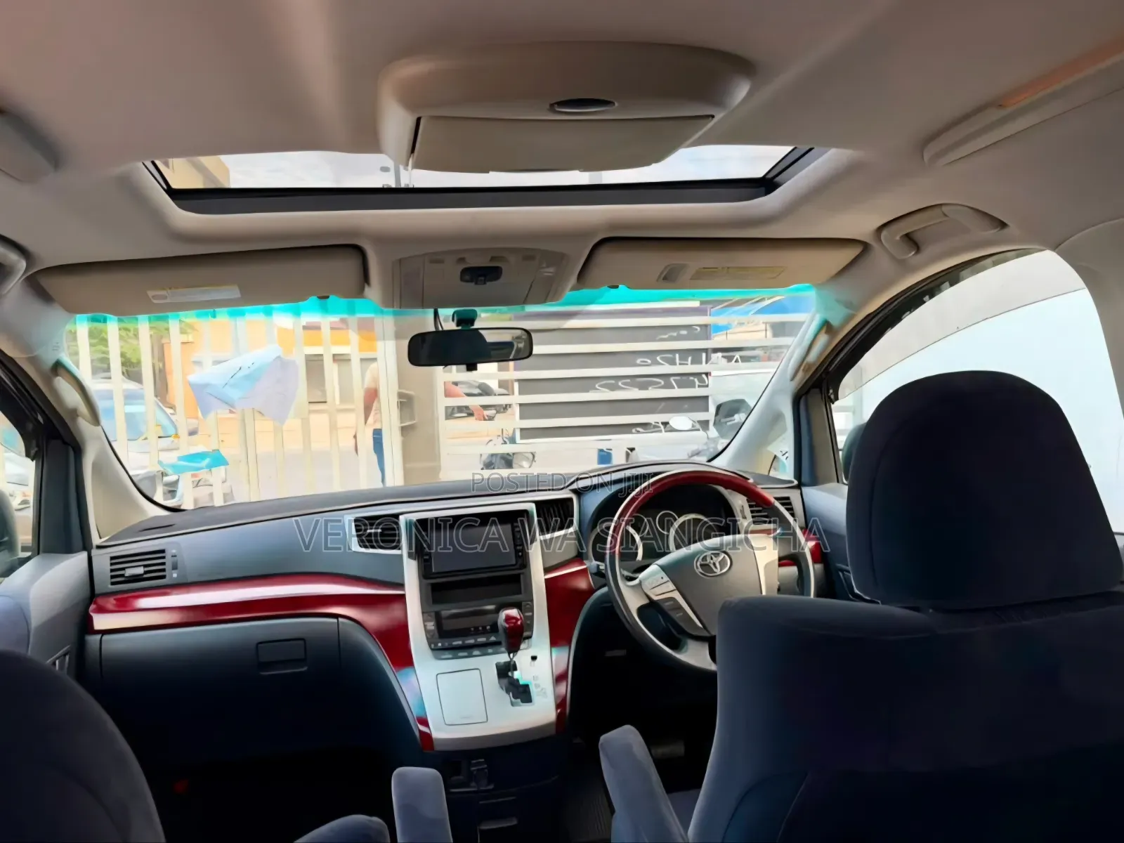 Toyota Noah 2007