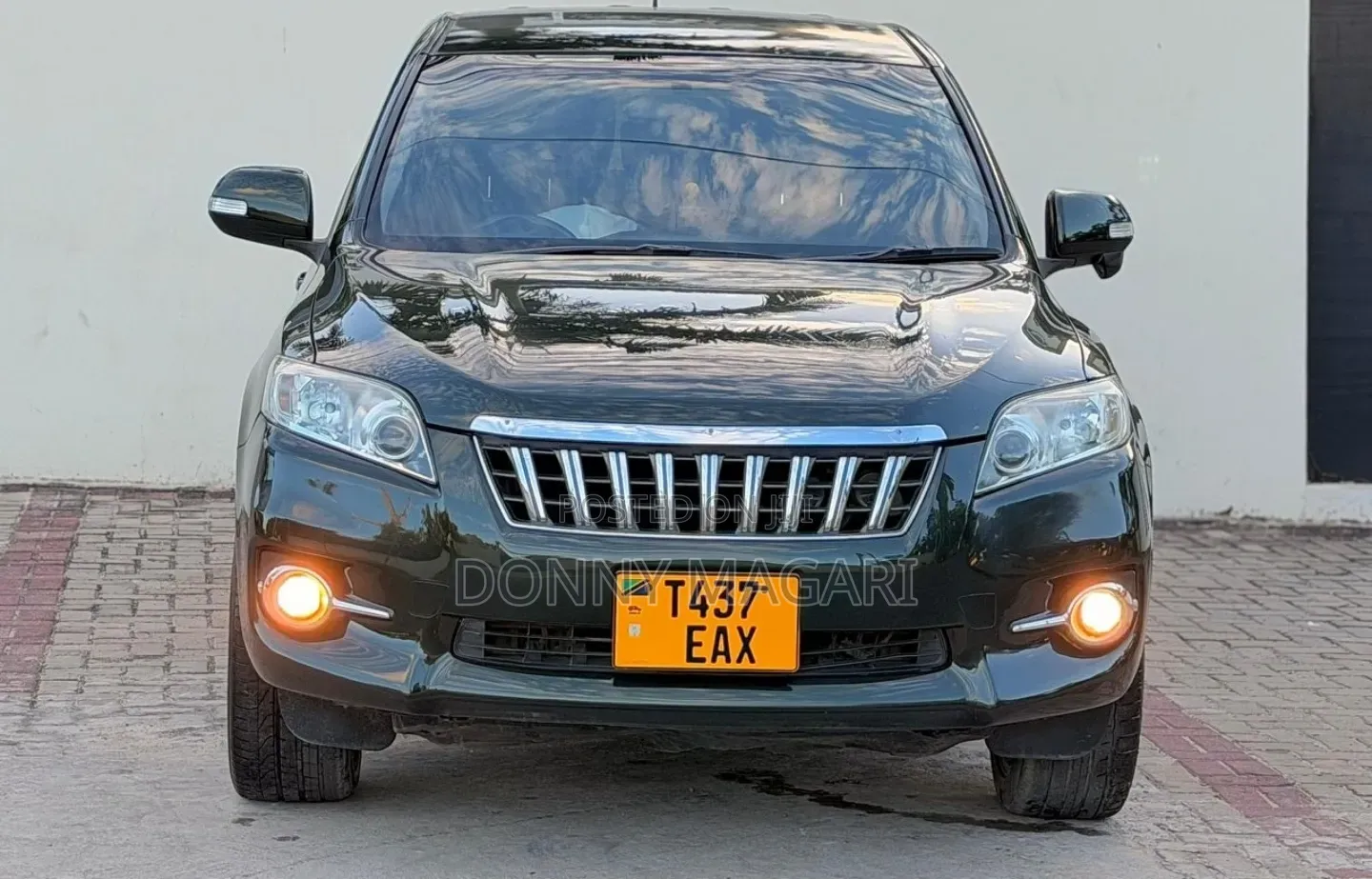 Toyota Vanguard 2010 Green